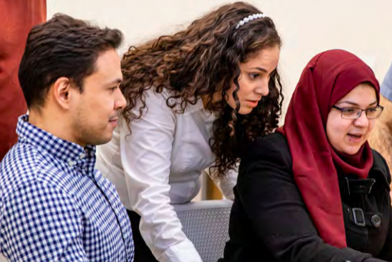 Students working together 